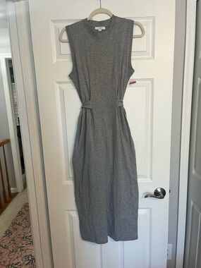NWT 100% Vince Sleeveless Grey Midi Dress